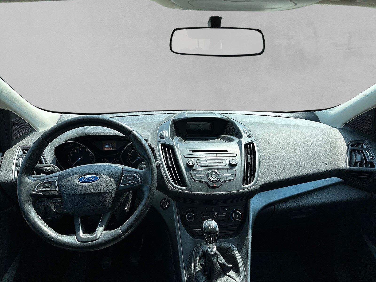Fahrzeugabbildung Ford Kuga Trend 2x4