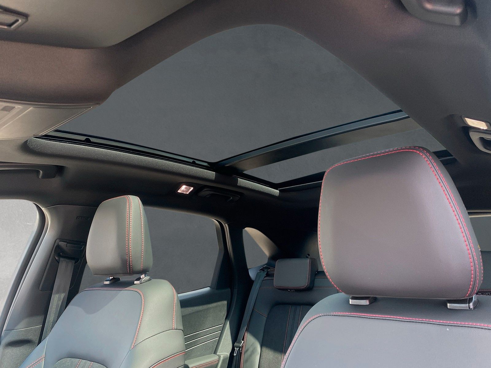 Fahrzeugabbildung Ford Kuga Plug-In Hybrid ST-Line X