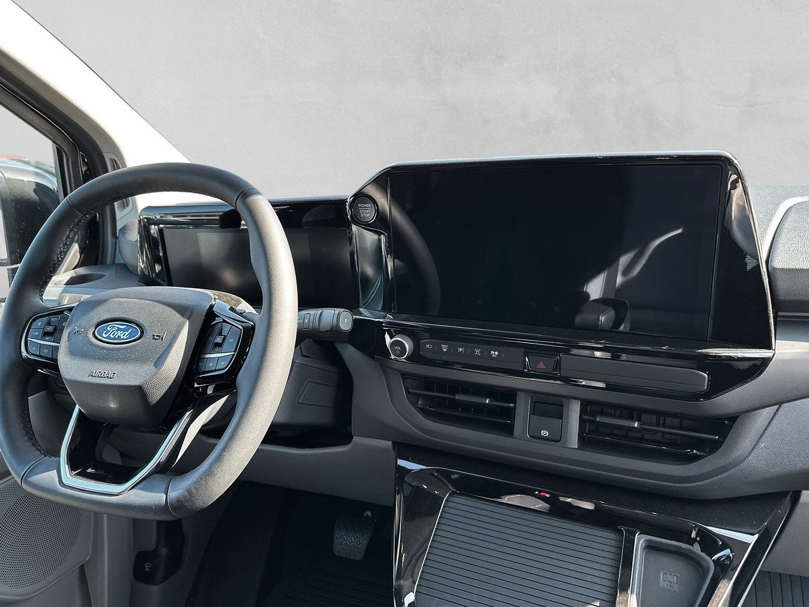 Fahrzeugabbildung Ford Transit Custom Kasten 320 L1 Sport AWD