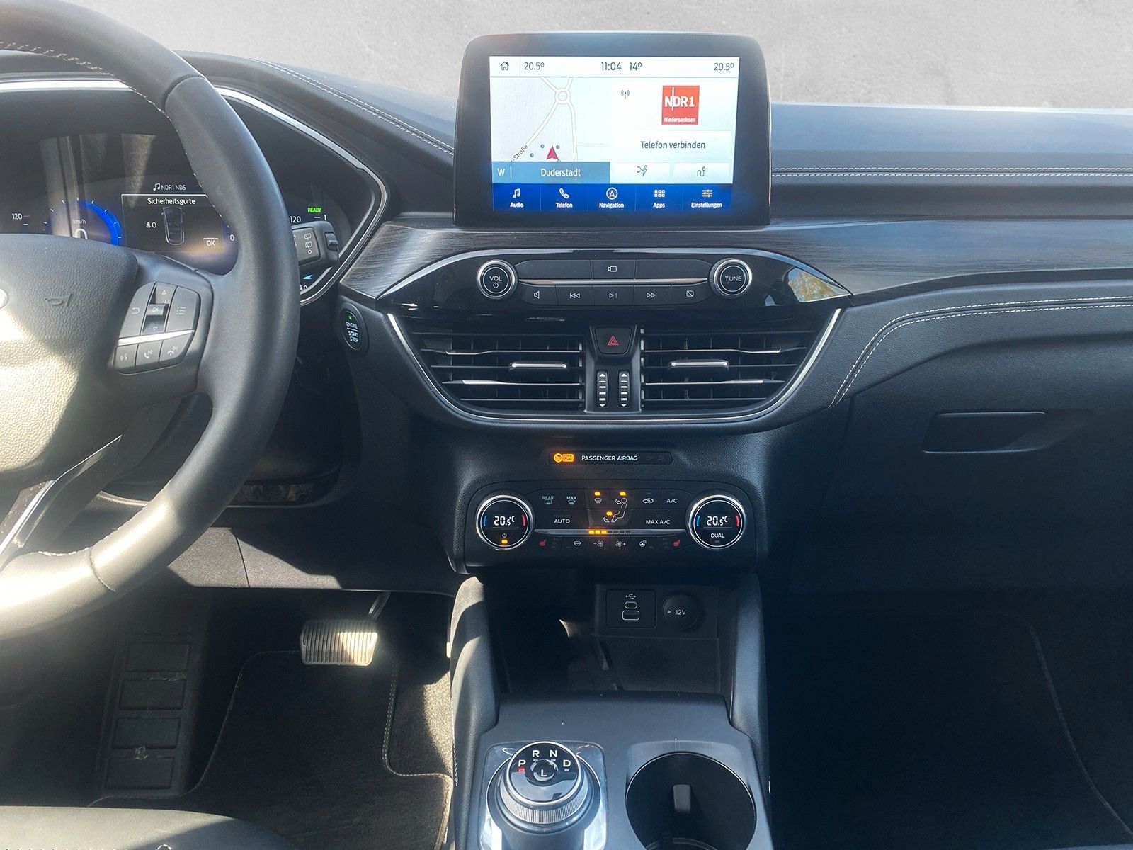Fahrzeugabbildung Ford Kuga Plug-In Hybrid Vignale