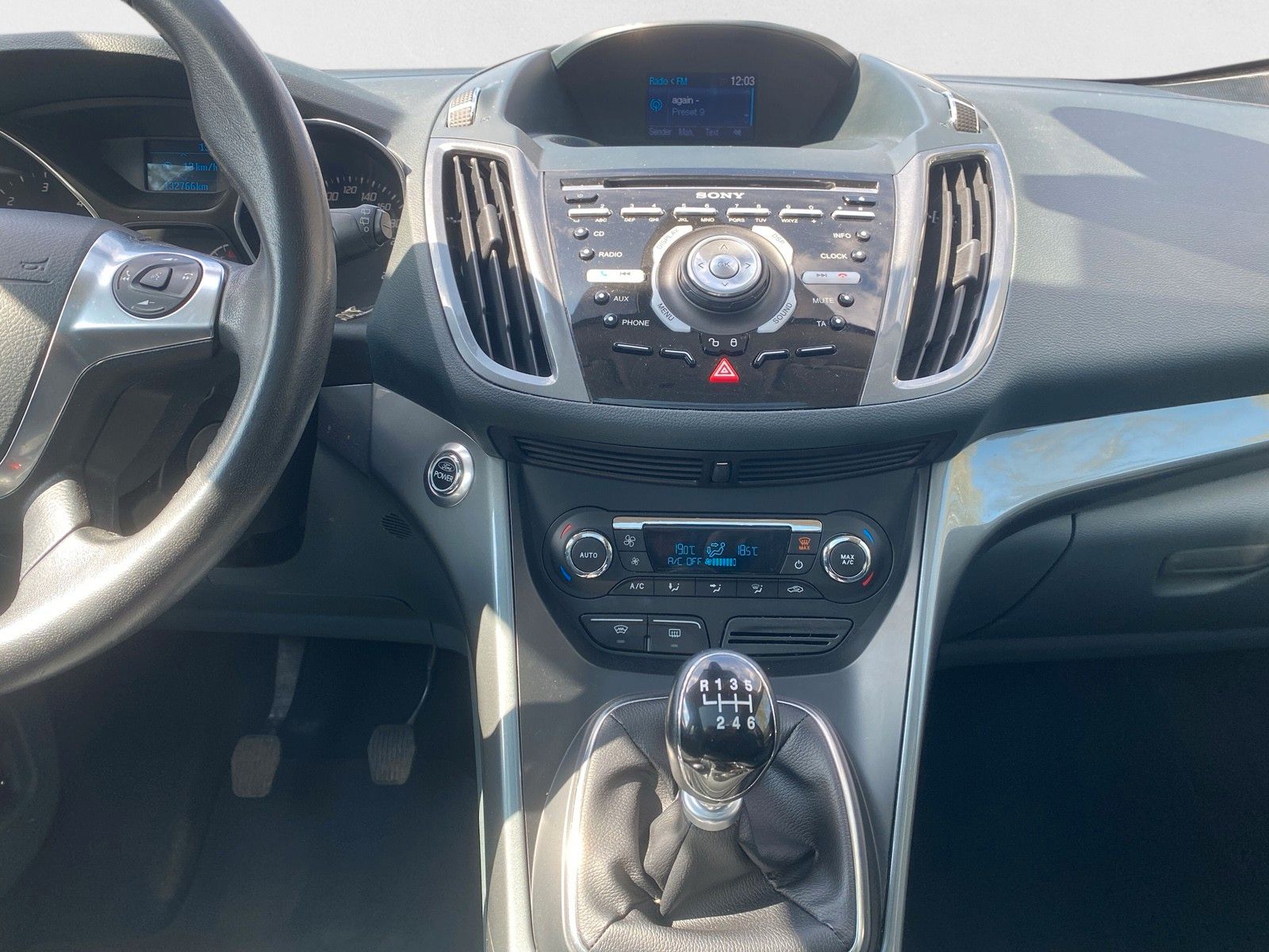 Fahrzeugabbildung Ford C-Max C-MAX Titanium