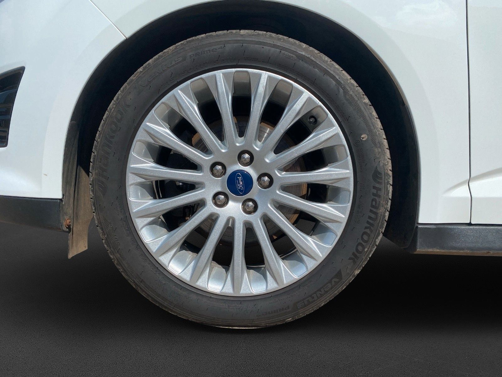 Fahrzeugabbildung Ford C-Max C-MAX Titanium