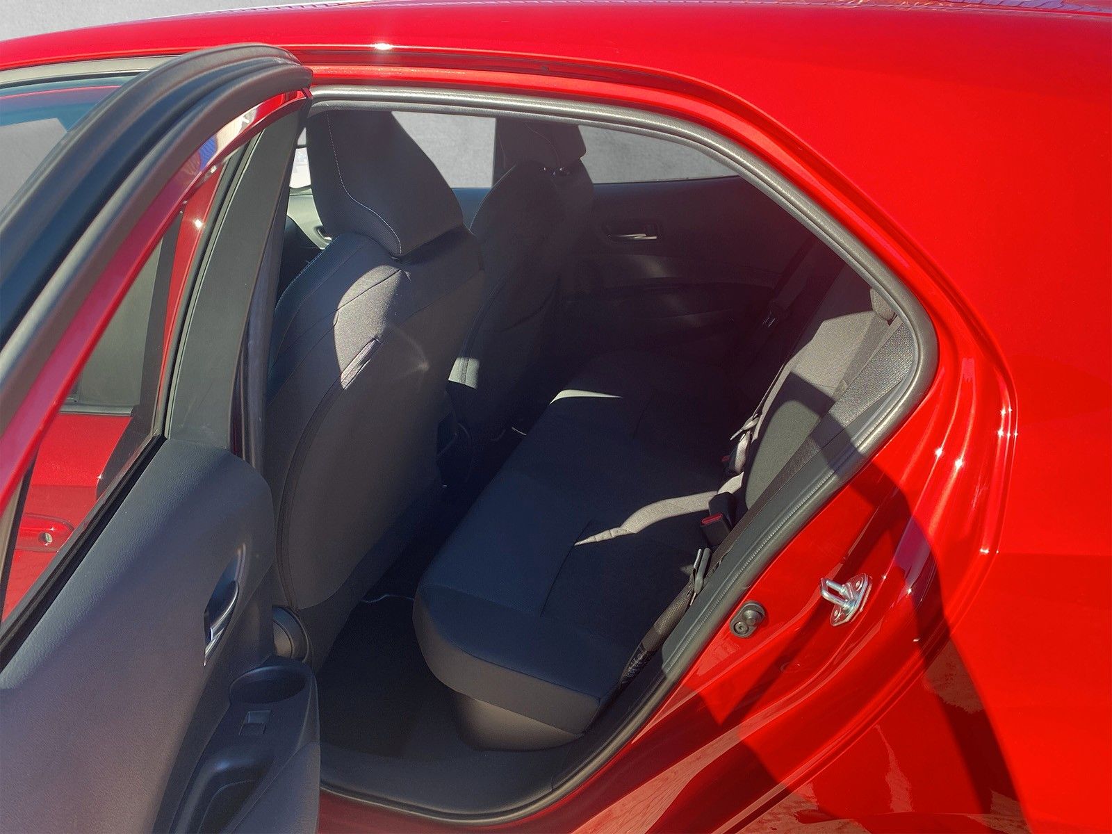 Fahrzeugabbildung Toyota Corolla Hybrid Club