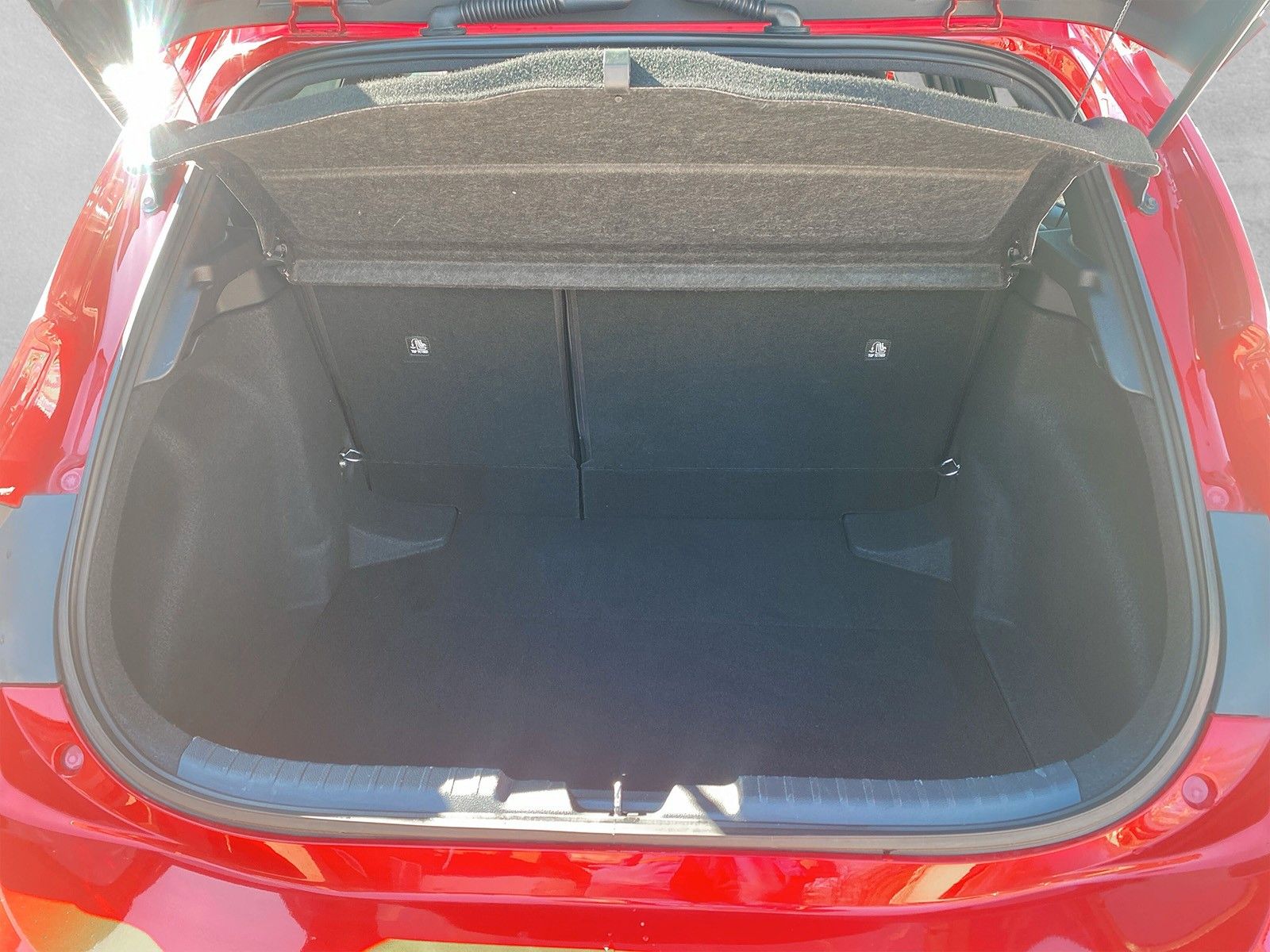 Fahrzeugabbildung Toyota Corolla Hybrid Club