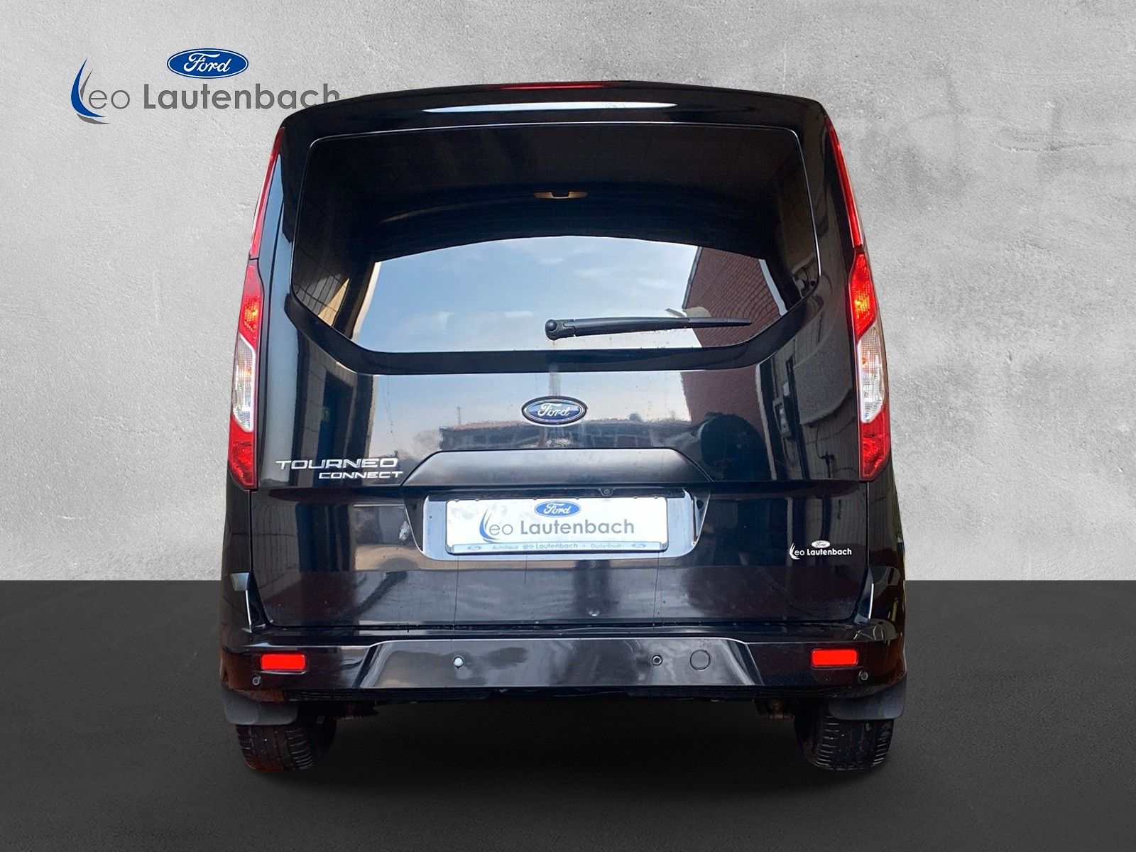 Fahrzeugabbildung Ford Grand Tourneo Connect Titanium