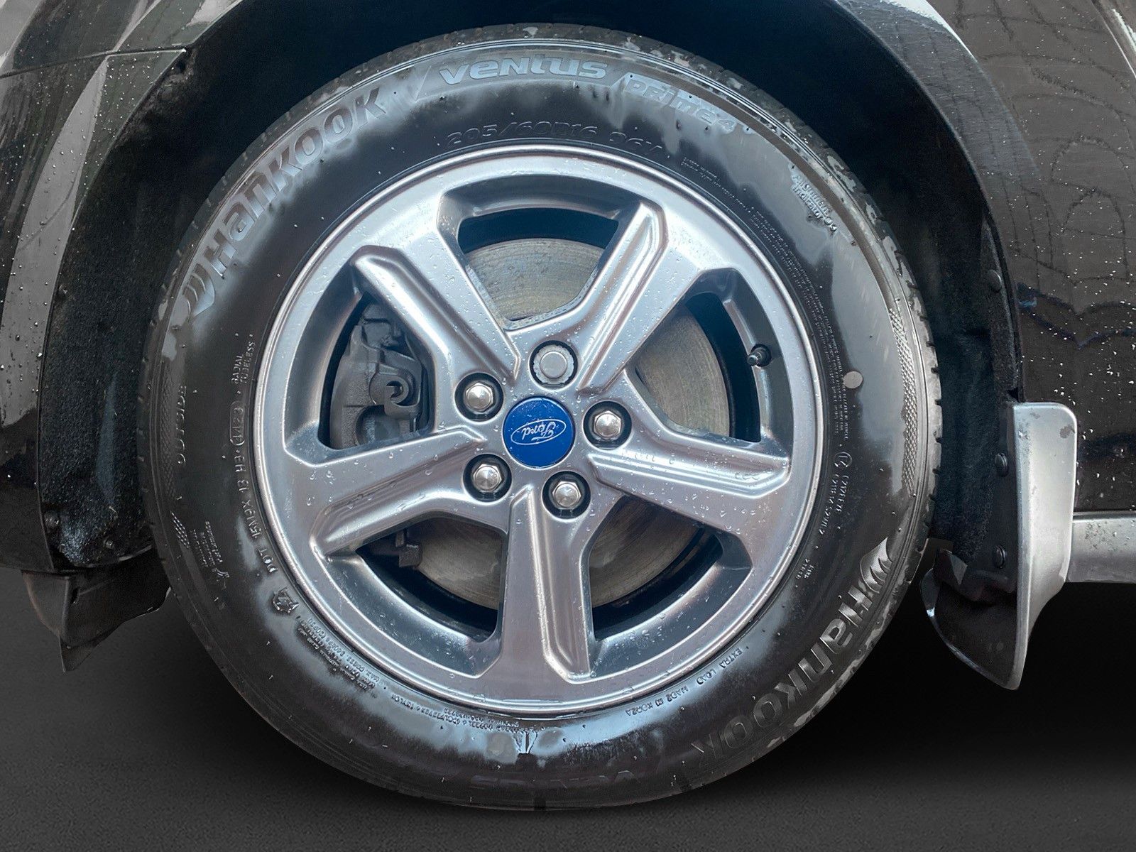 Fahrzeugabbildung Ford Grand Tourneo Connect Titanium