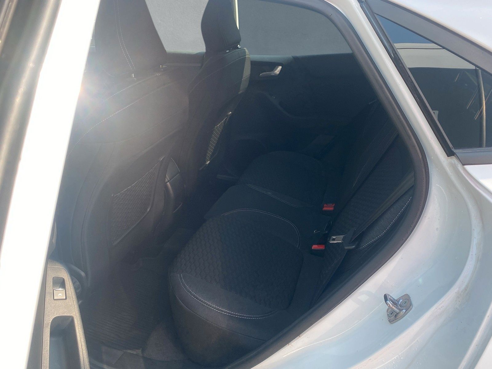 Fahrzeugabbildung Ford Puma Titanium