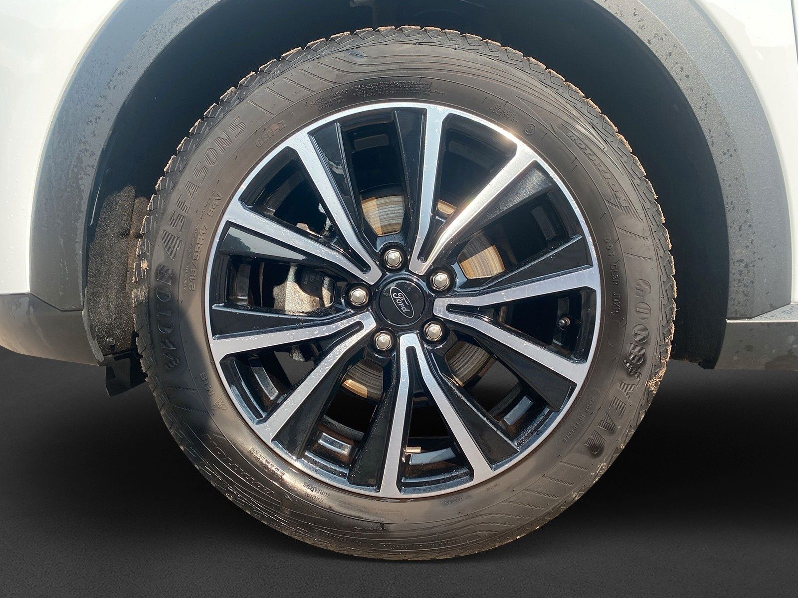 Fahrzeugabbildung Ford Puma Titanium