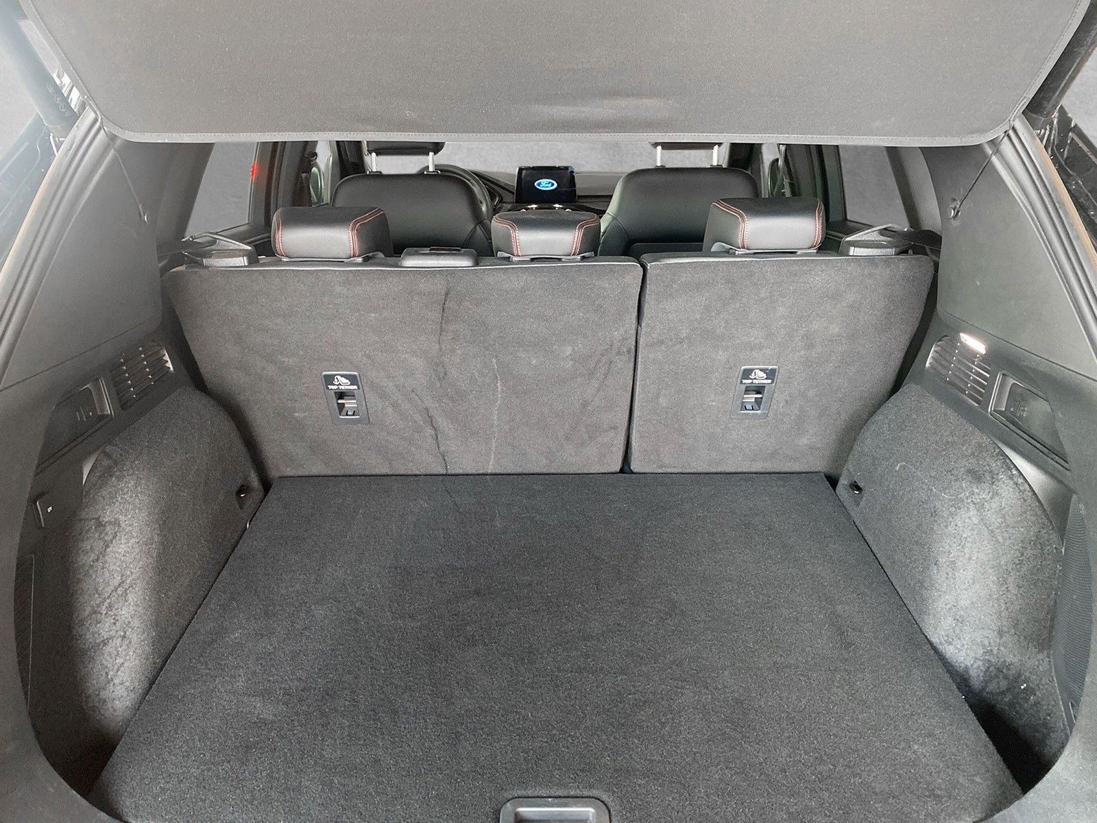 Fahrzeugabbildung Ford Kuga Hybrid ST-Line X