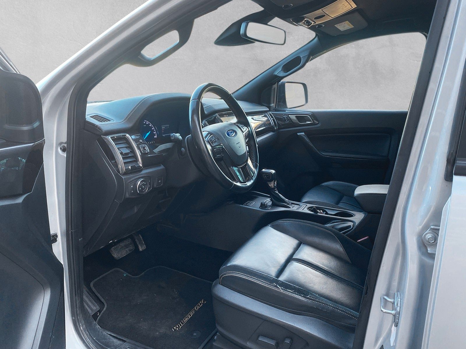 Fahrzeugabbildung Ford Ranger Wildtrak Doppelkabine 4x4