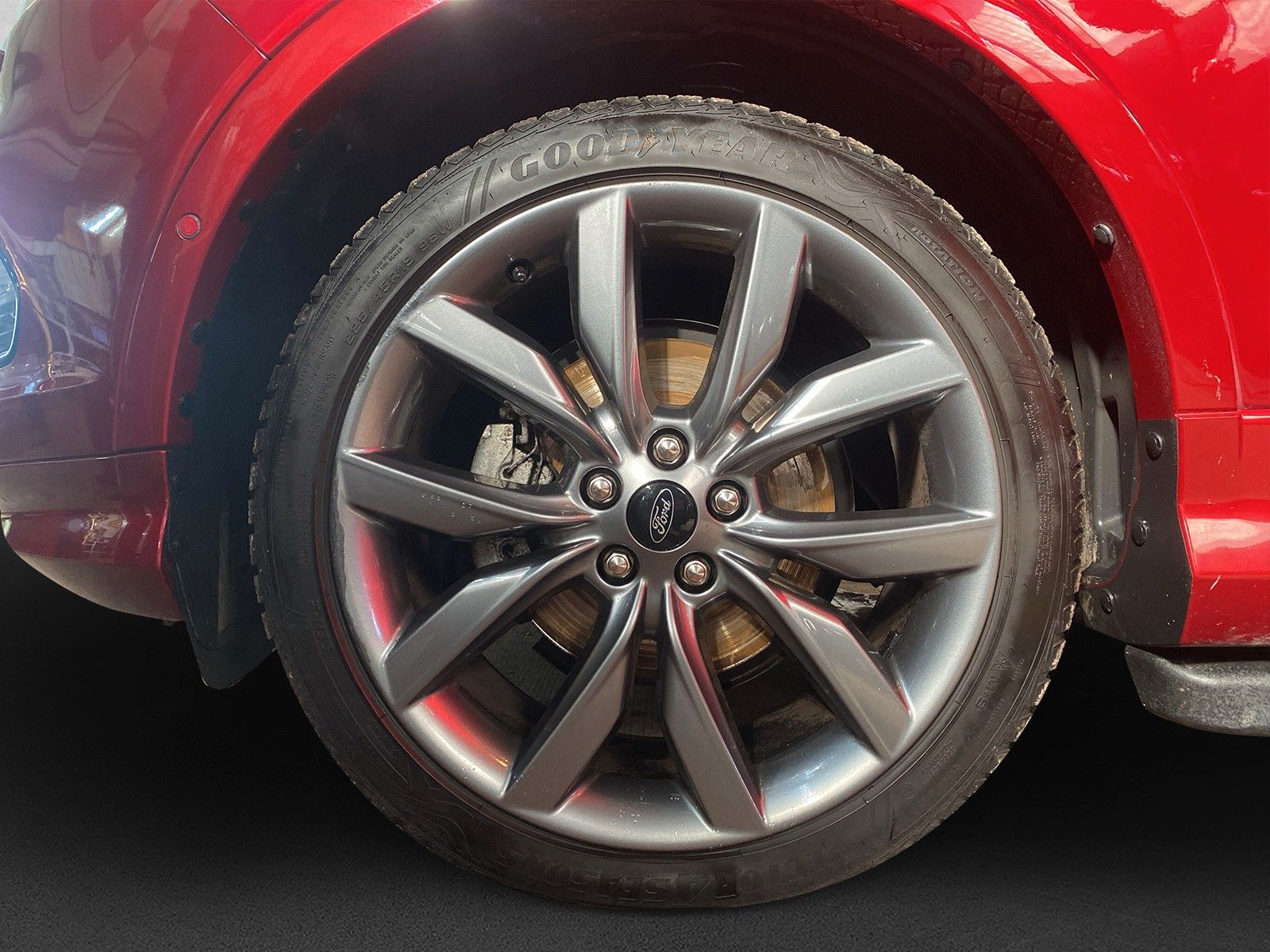 Fahrzeugabbildung Ford Kuga ST-Line 2x4