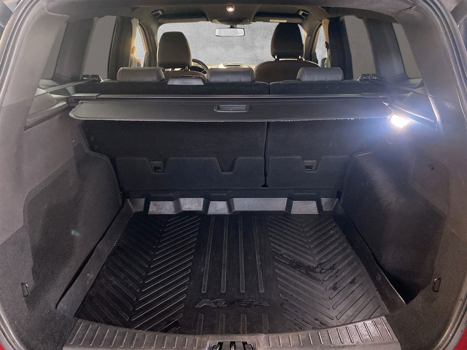 Fahrzeugabbildung Ford Kuga ST-Line 2x4