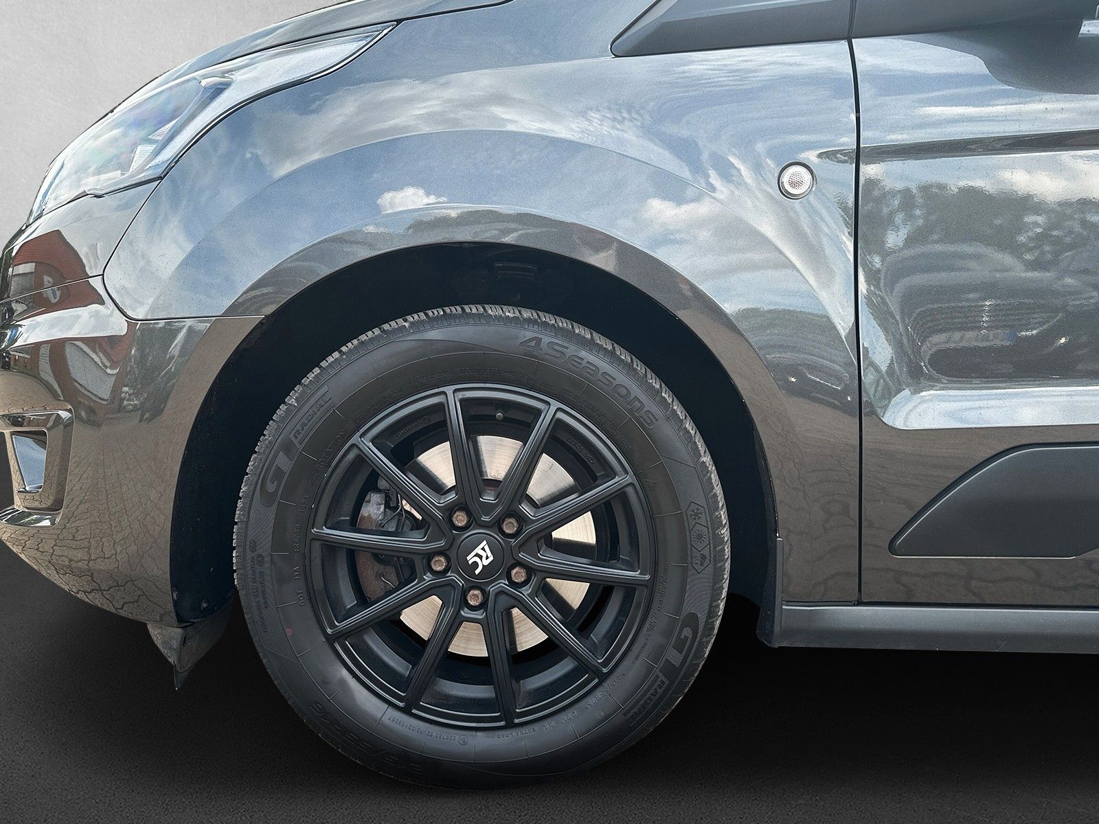 Fahrzeugabbildung Ford Transit Connect Kasten Trend Automatik