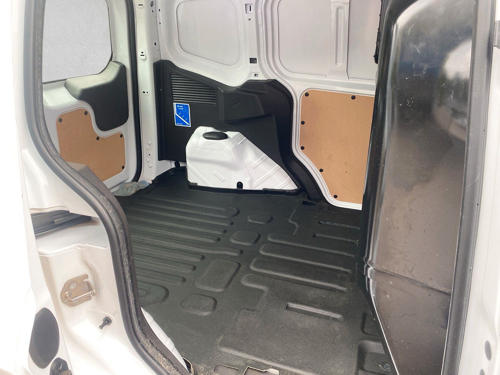 Fahrzeugabbildung Ford Transit Courier Trend