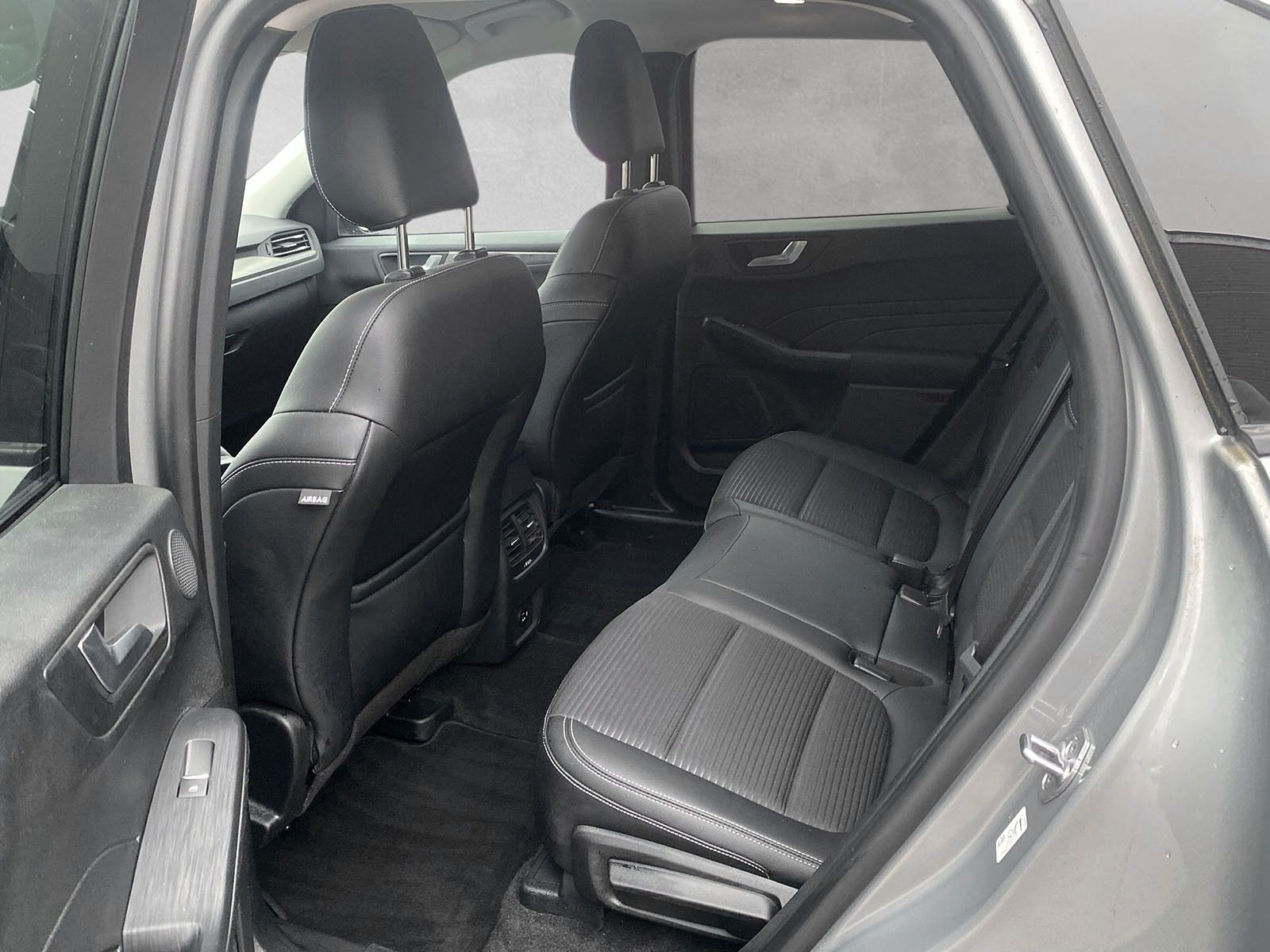 Fahrzeugabbildung Ford Kuga Plug-In Hybrid Titanium X