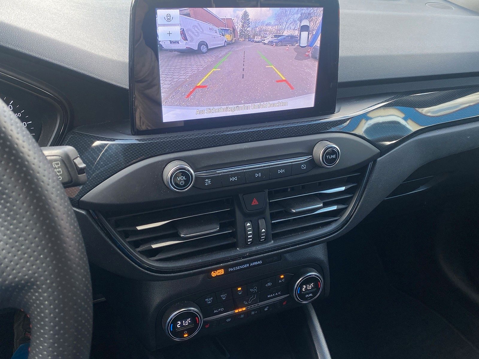 Fahrzeugabbildung Ford Focus Lim. ST-Line