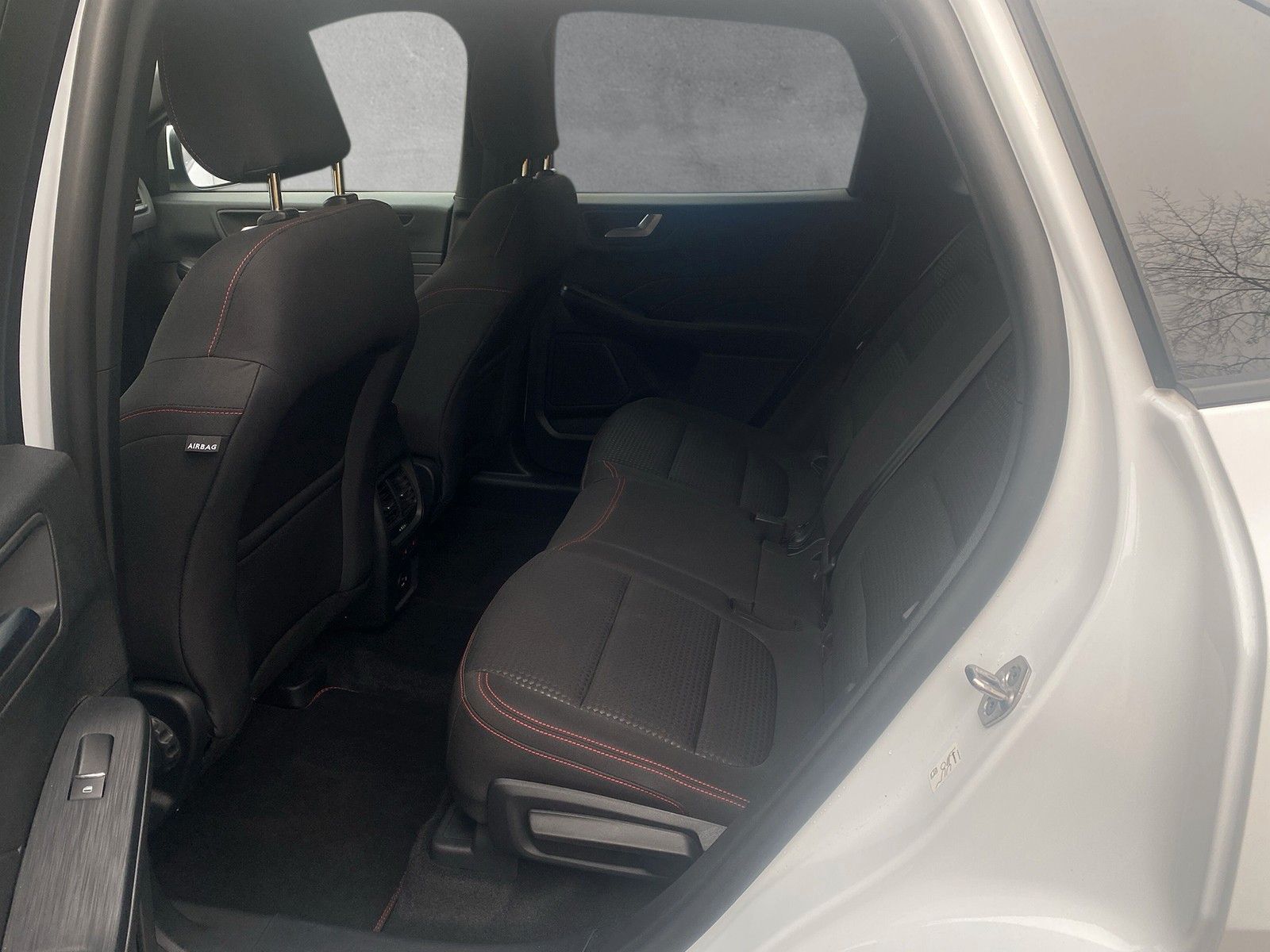 Fahrzeugabbildung Ford Kuga Plug-In Hybrid ST-Line