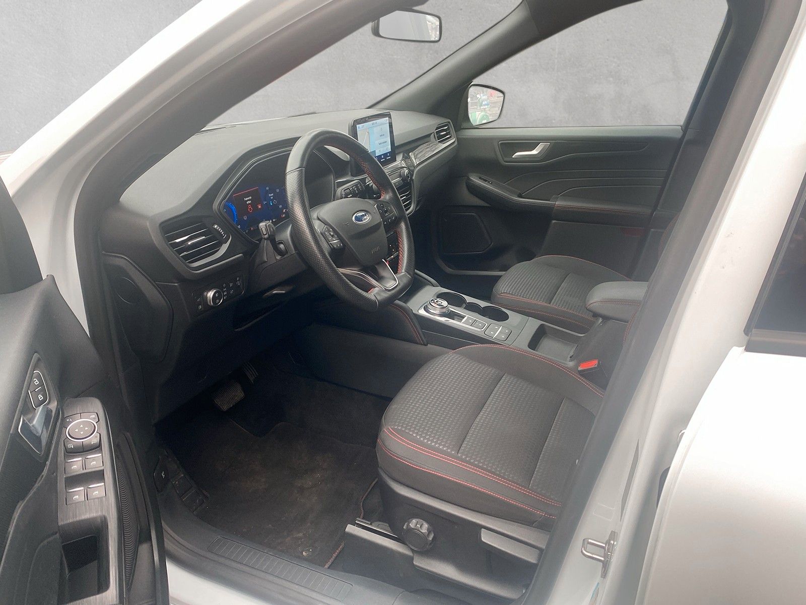 Fahrzeugabbildung Ford Kuga Plug-In Hybrid ST-Line