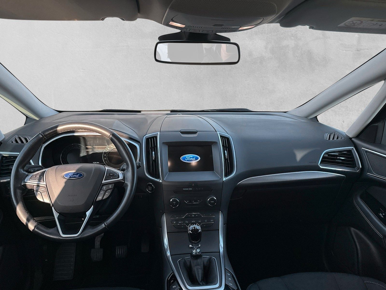 Fahrzeugabbildung Ford S-Max S-MAX Titanium