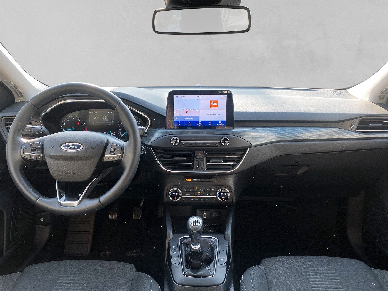 Fahrzeugabbildung Ford Focus Turnier Active