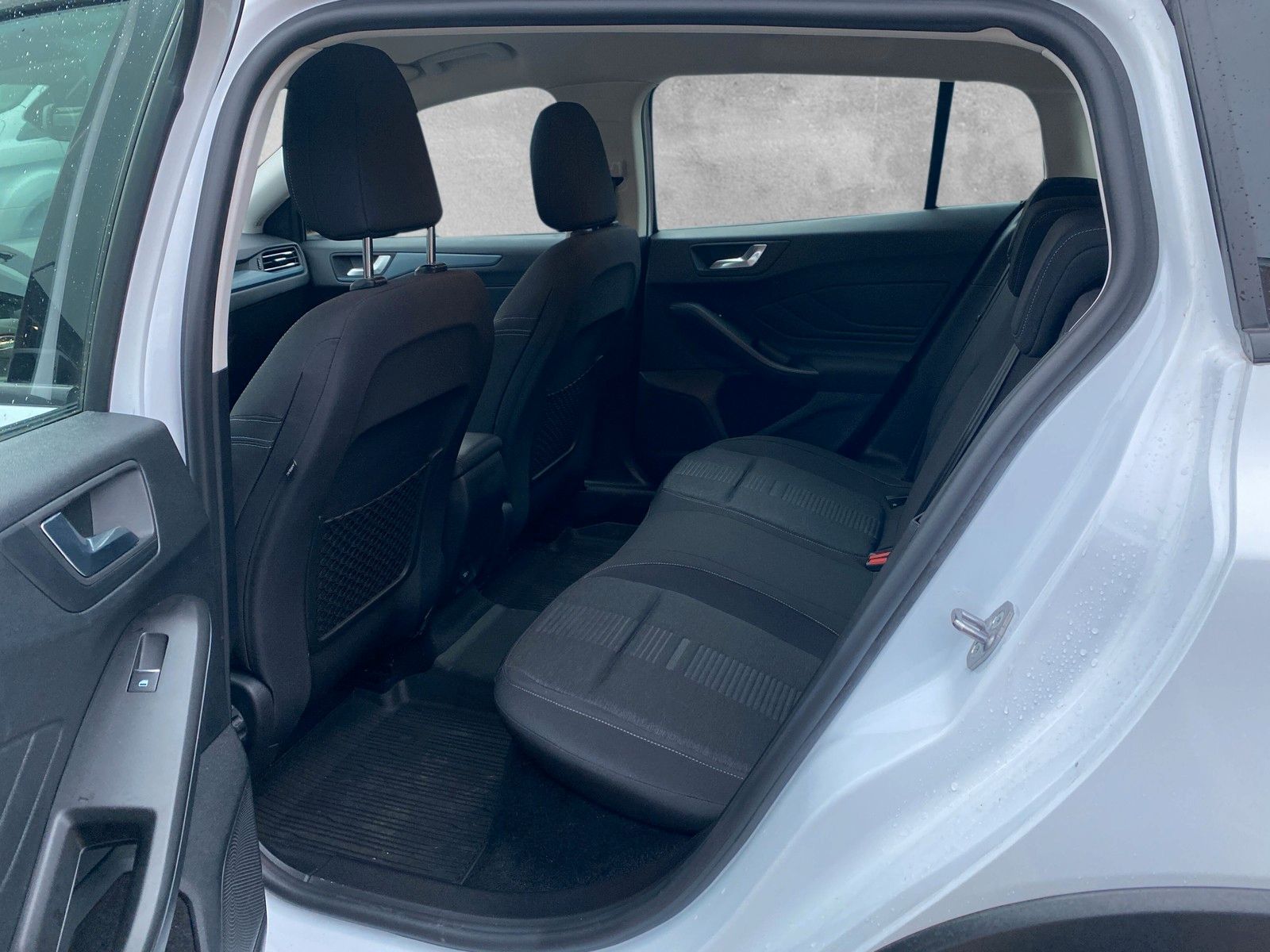 Fahrzeugabbildung Ford Focus Turnier Active