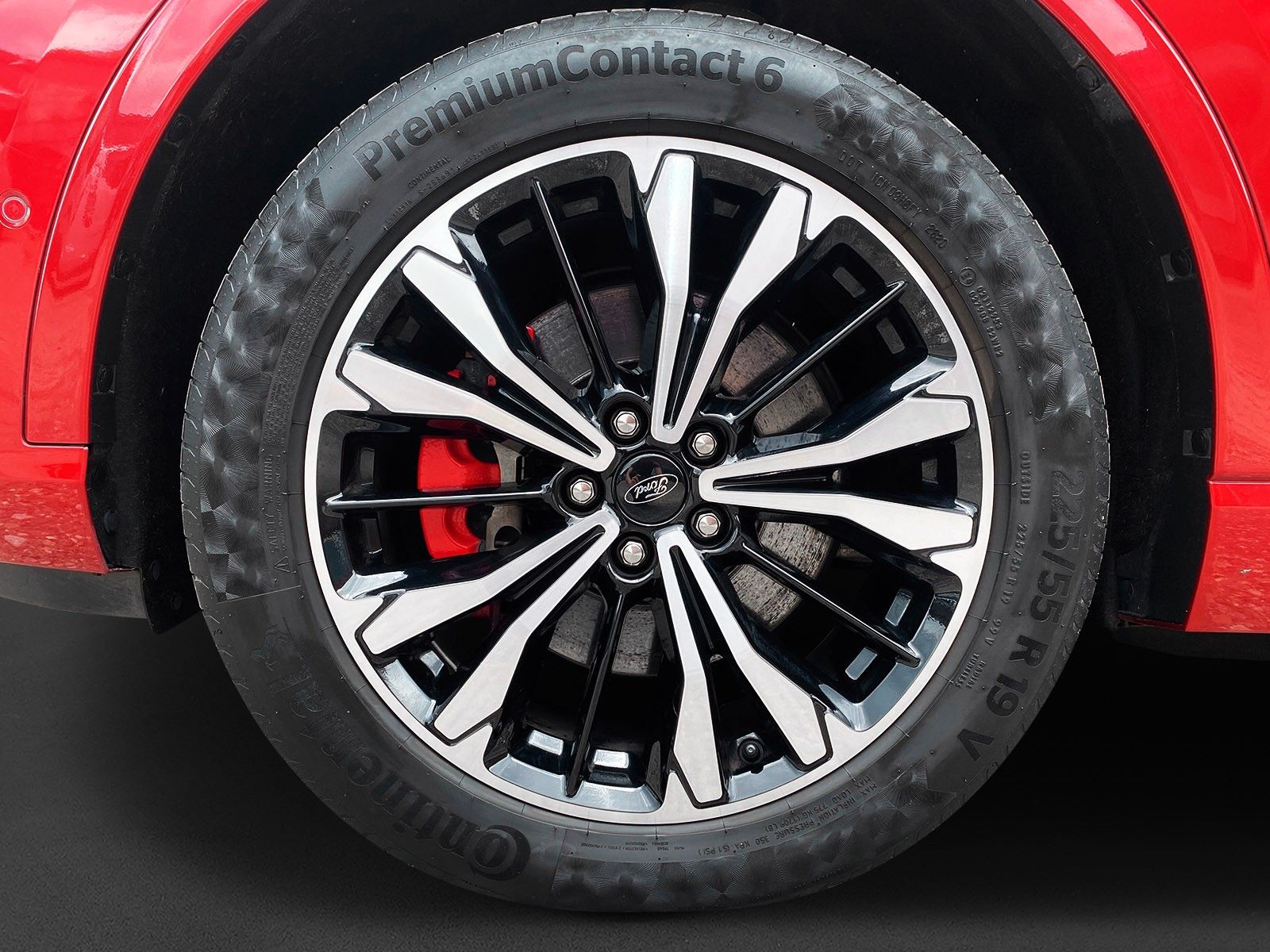 Fahrzeugabbildung Ford Kuga Plug-In Hybrid ST-Line X