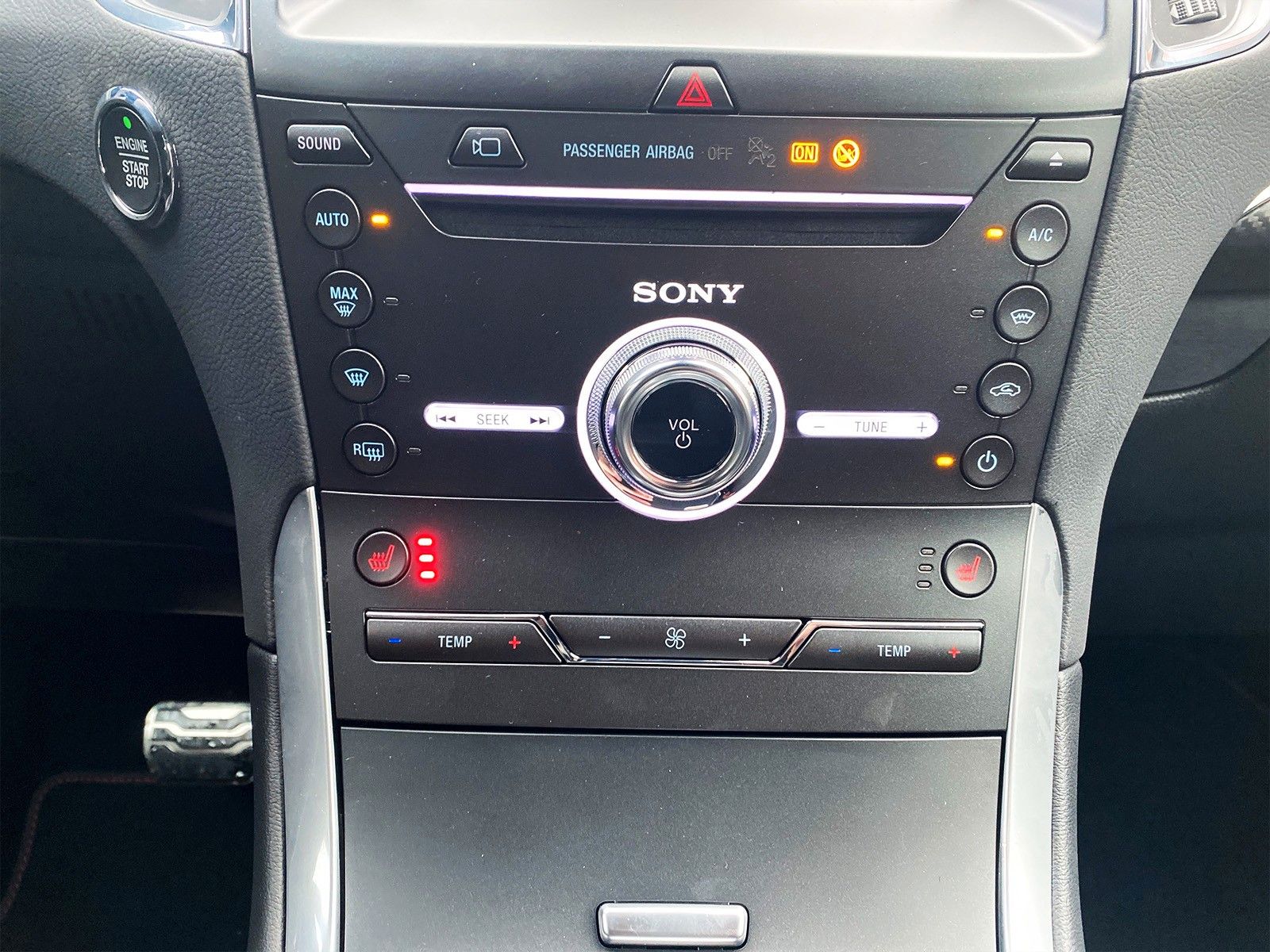 Fahrzeugabbildung Ford S-Max Hybrid ST-Line