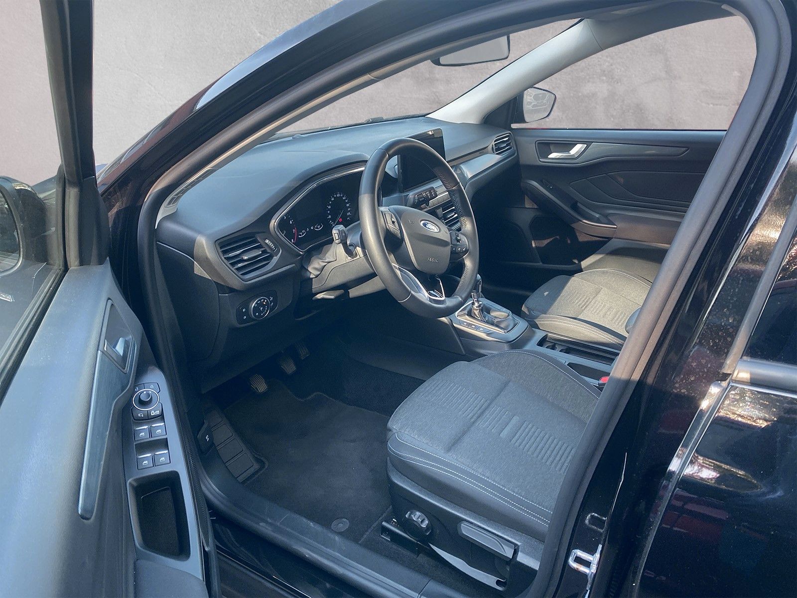 Fahrzeugabbildung Ford Focus Lim. Active