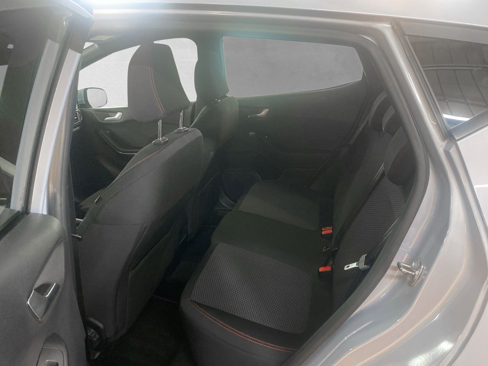 Fahrzeugabbildung Ford Fiesta ST-Line X 5-türig
