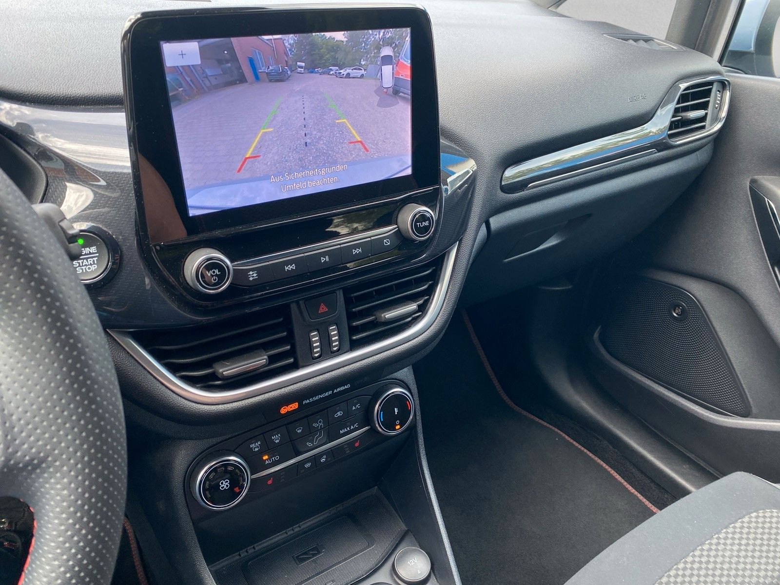 Fahrzeugabbildung Ford Fiesta ST-Line X 5-türig