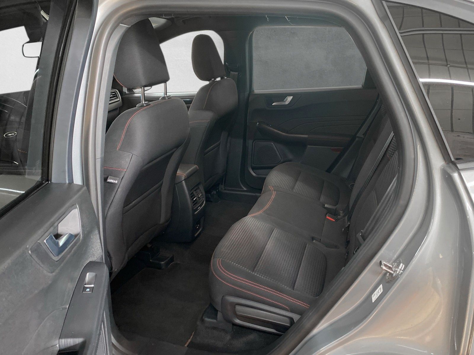Fahrzeugabbildung Ford Kuga Plug-In Hybrid ST-Line