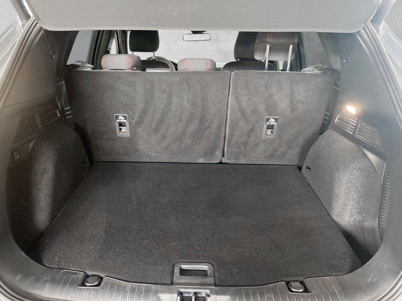 Fahrzeugabbildung Ford Kuga Plug-In Hybrid ST-Line
