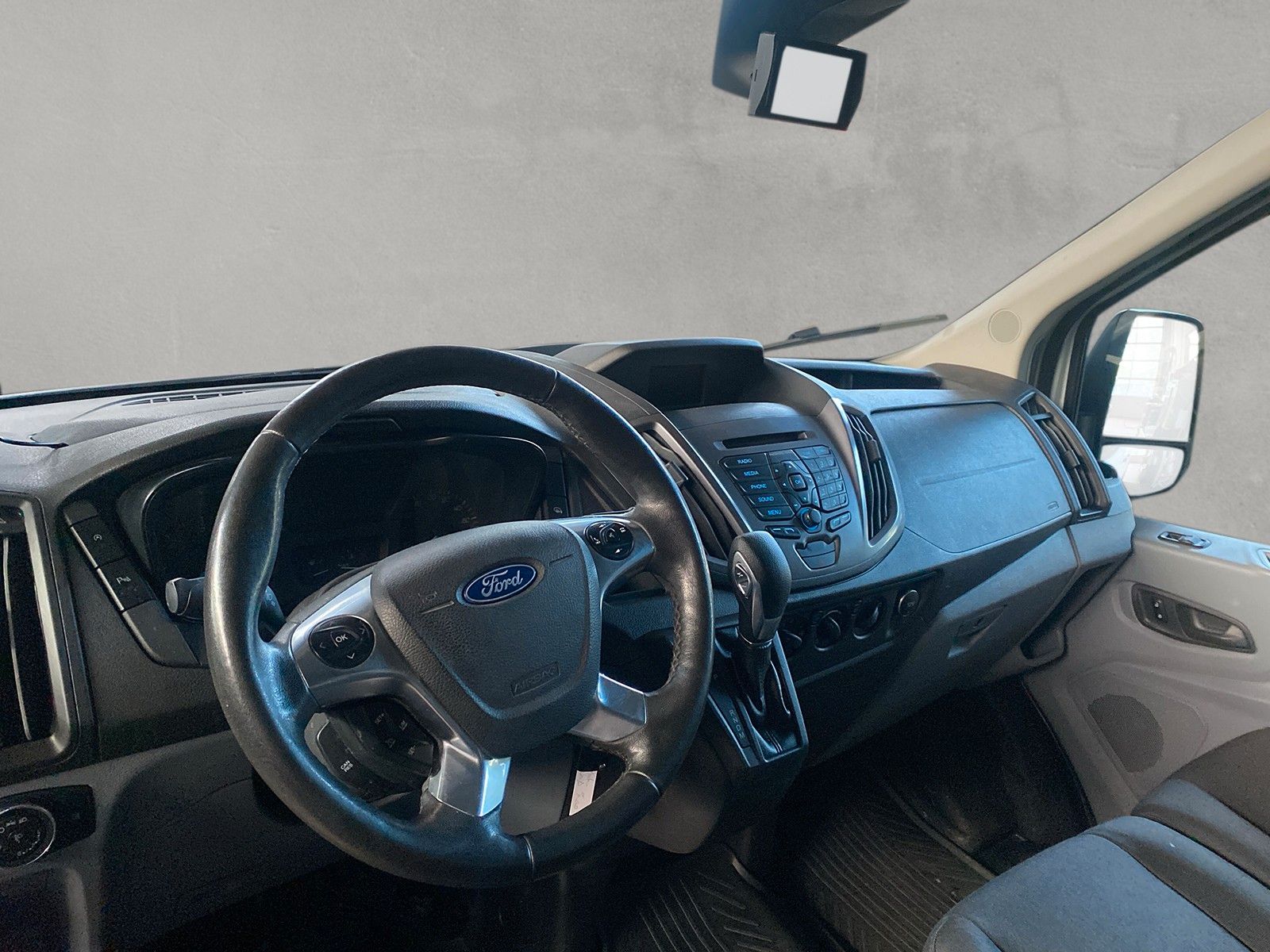 Fahrzeugabbildung Ford Transit Kasten 350 L3 Trend