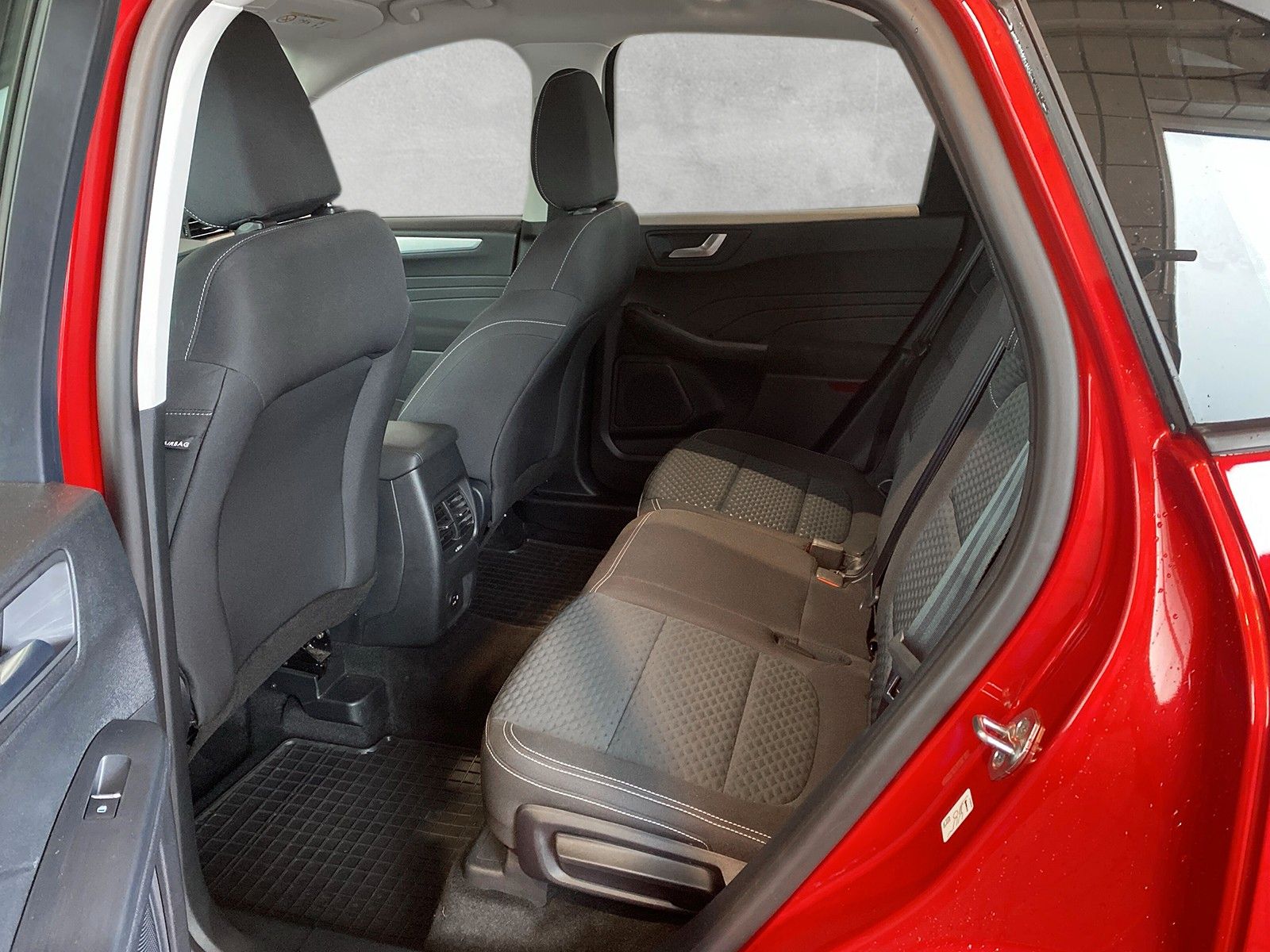 Fahrzeugabbildung Ford Kuga Cool & Connect