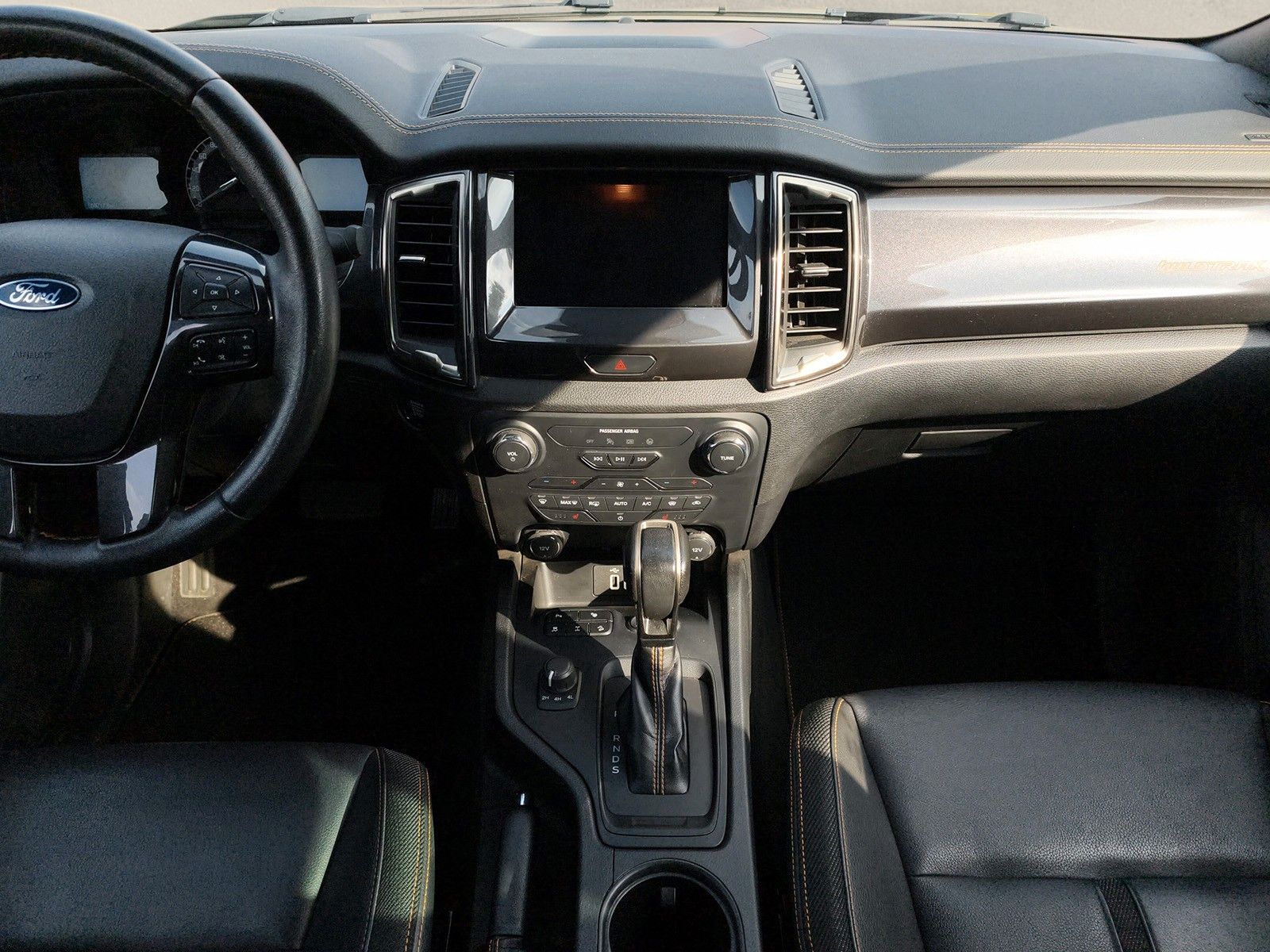 Fahrzeugabbildung Ford Ranger Wildtrak Doppelkabine 4x4