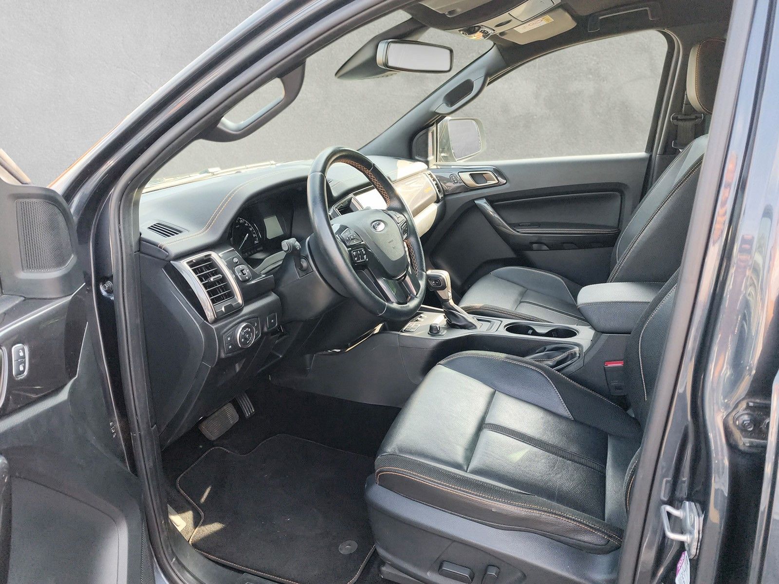 Fahrzeugabbildung Ford Ranger Wildtrak Doppelkabine 4x4