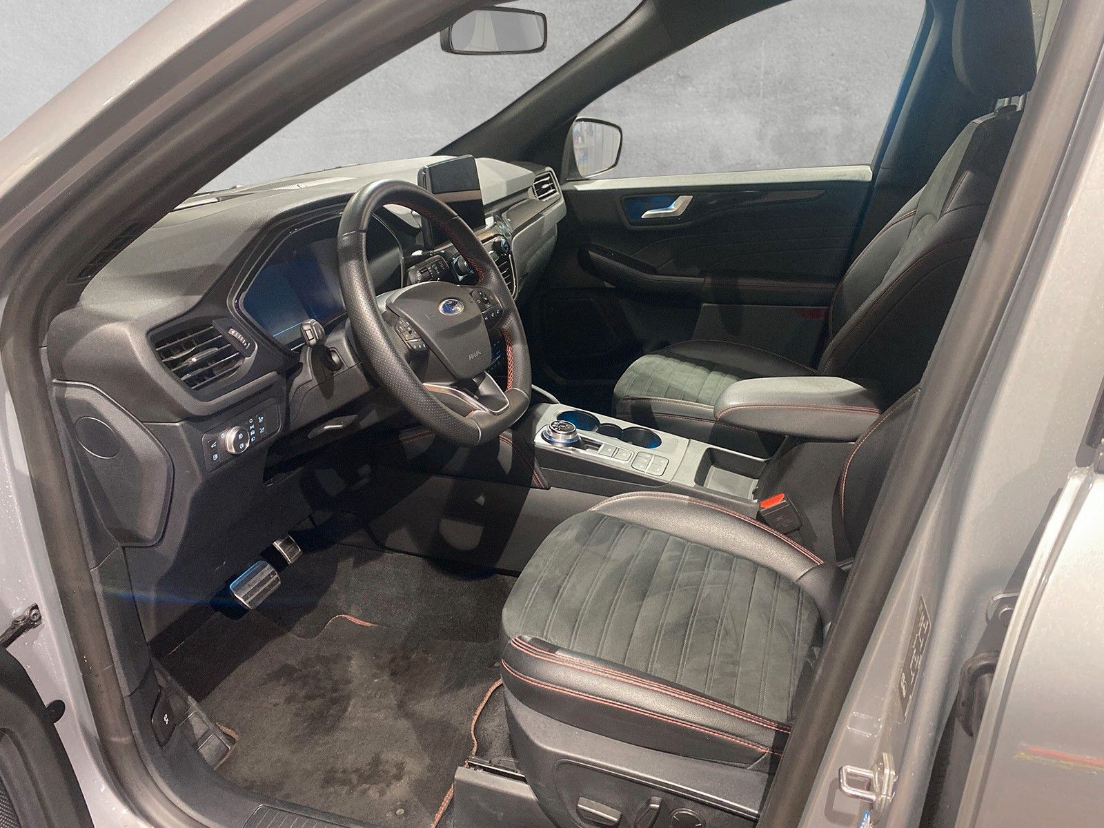 Fahrzeugabbildung Ford Kuga Plug-In Hybrid ST-Line X