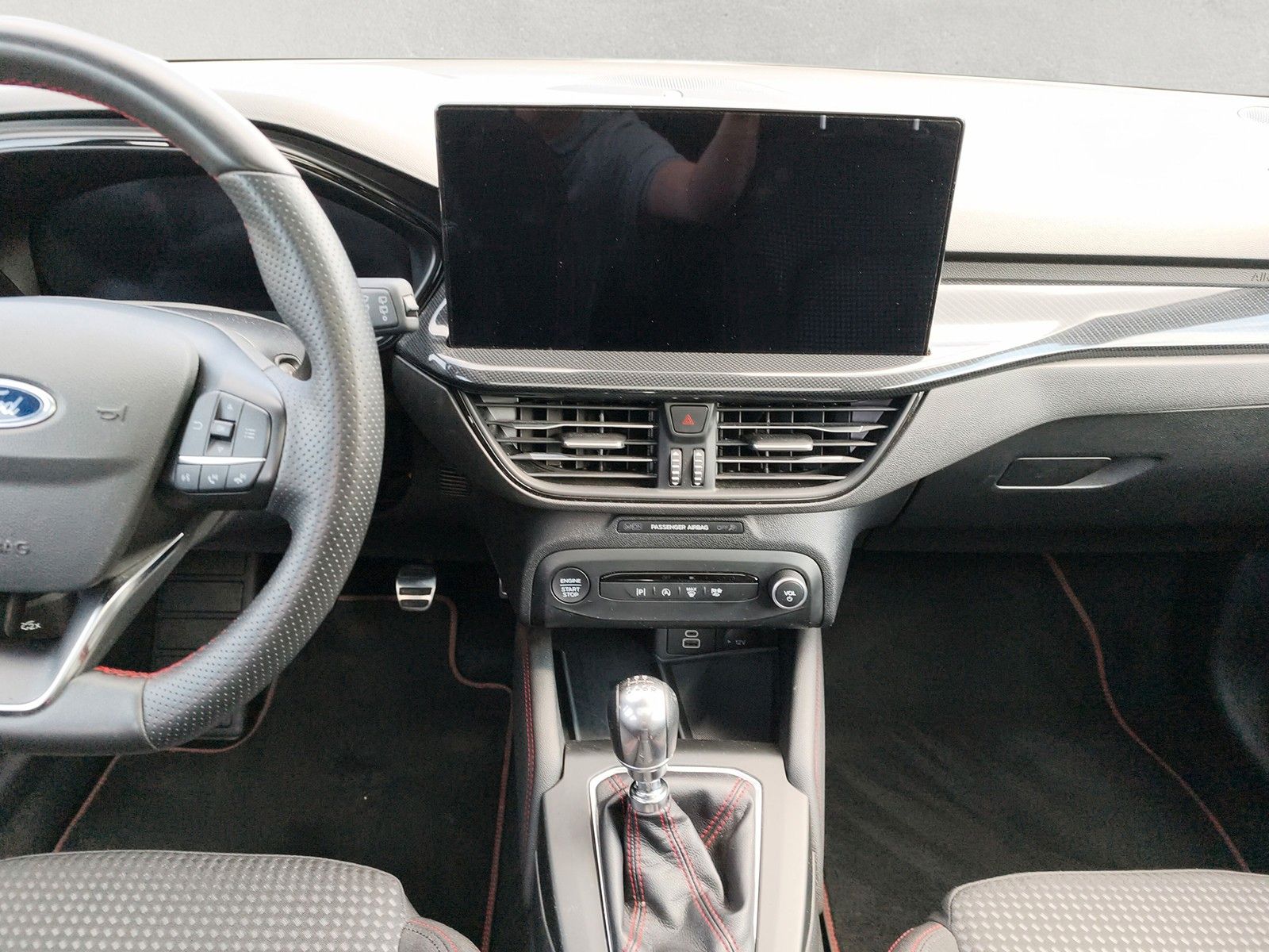 Fahrzeugabbildung Ford Focus Lim. ST-Line X