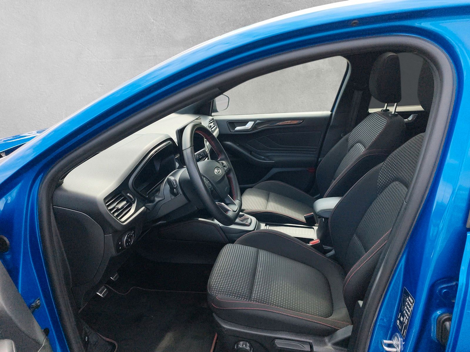 Fahrzeugabbildung Ford Focus Lim. ST-Line X