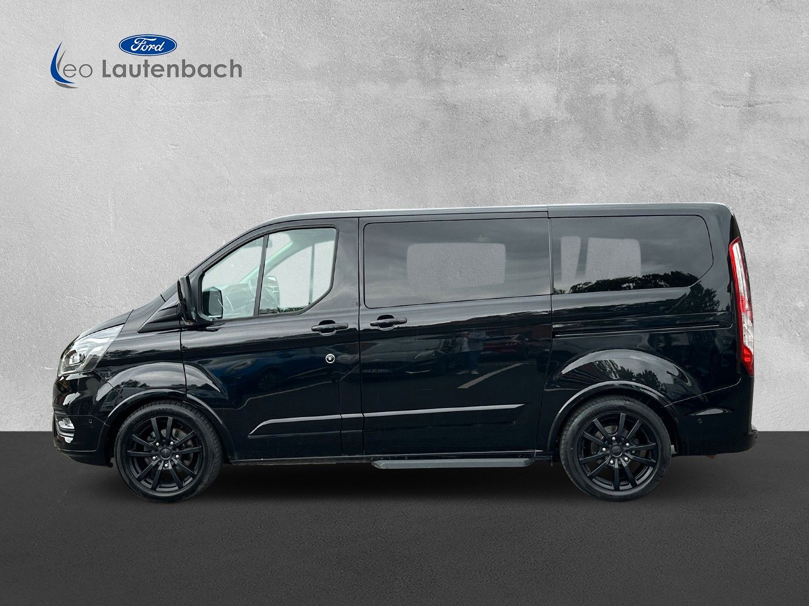 Fahrzeugabbildung Ford Tourneo Custom Titanium X L1