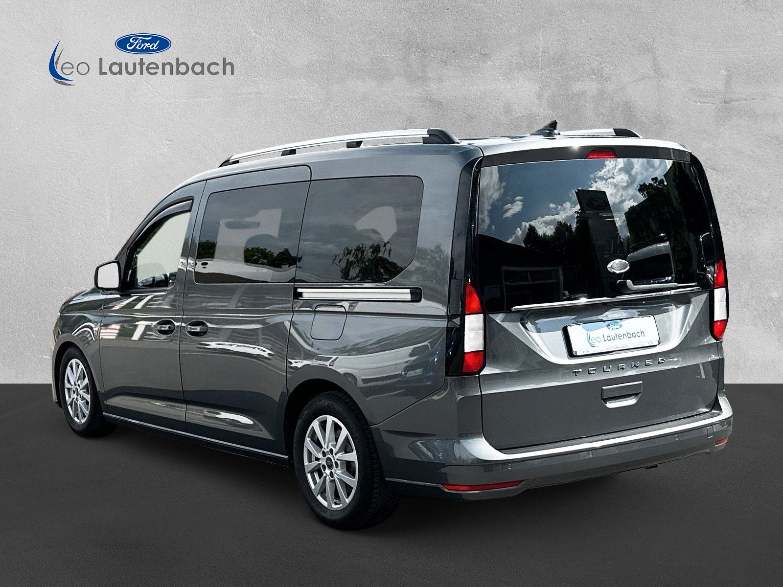 Fahrzeugabbildung Ford Grand Tourneo Connect Titanium