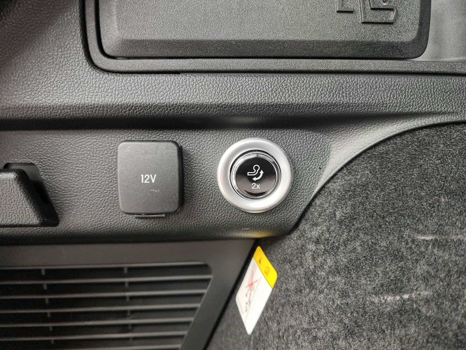 Fahrzeugabbildung Ford Kuga Titanium X Allrad