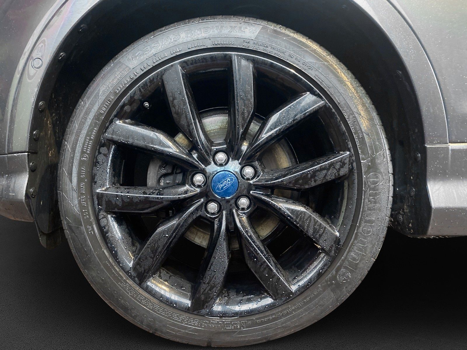 Fahrzeugabbildung Ford Kuga ST-Line