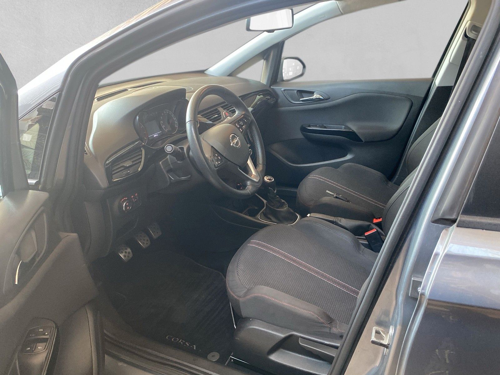 Fahrzeugabbildung Opel Corsa E Color Edition