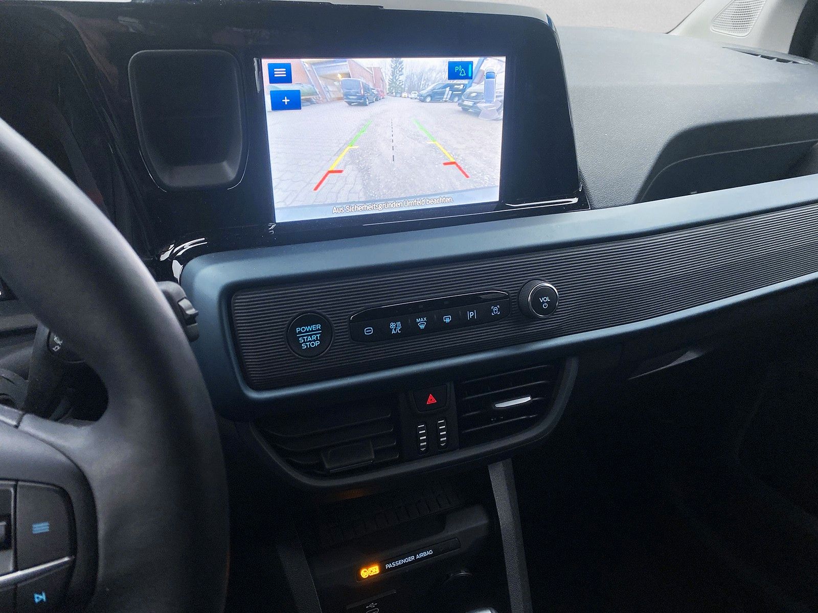 Fahrzeugabbildung Ford Tourneo Courier Active Automatik