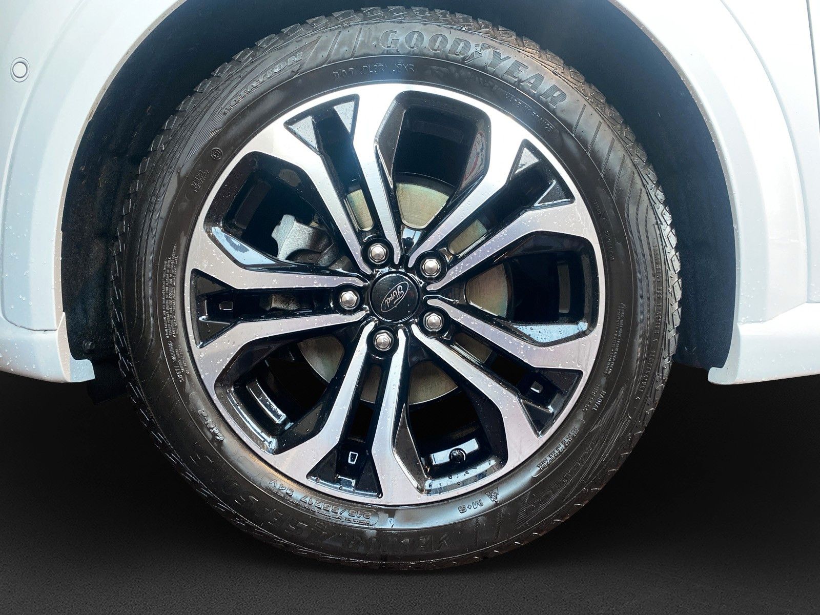 Fahrzeugabbildung Ford Puma ST-Line