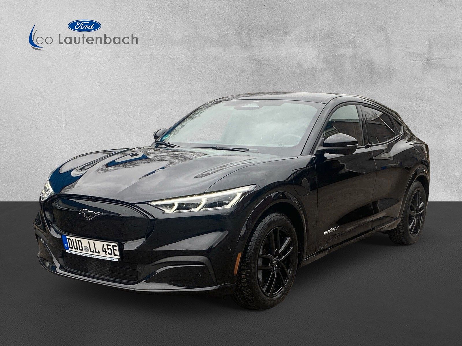 Fahrzeugabbildung Ford Mustang Mach-E Premium