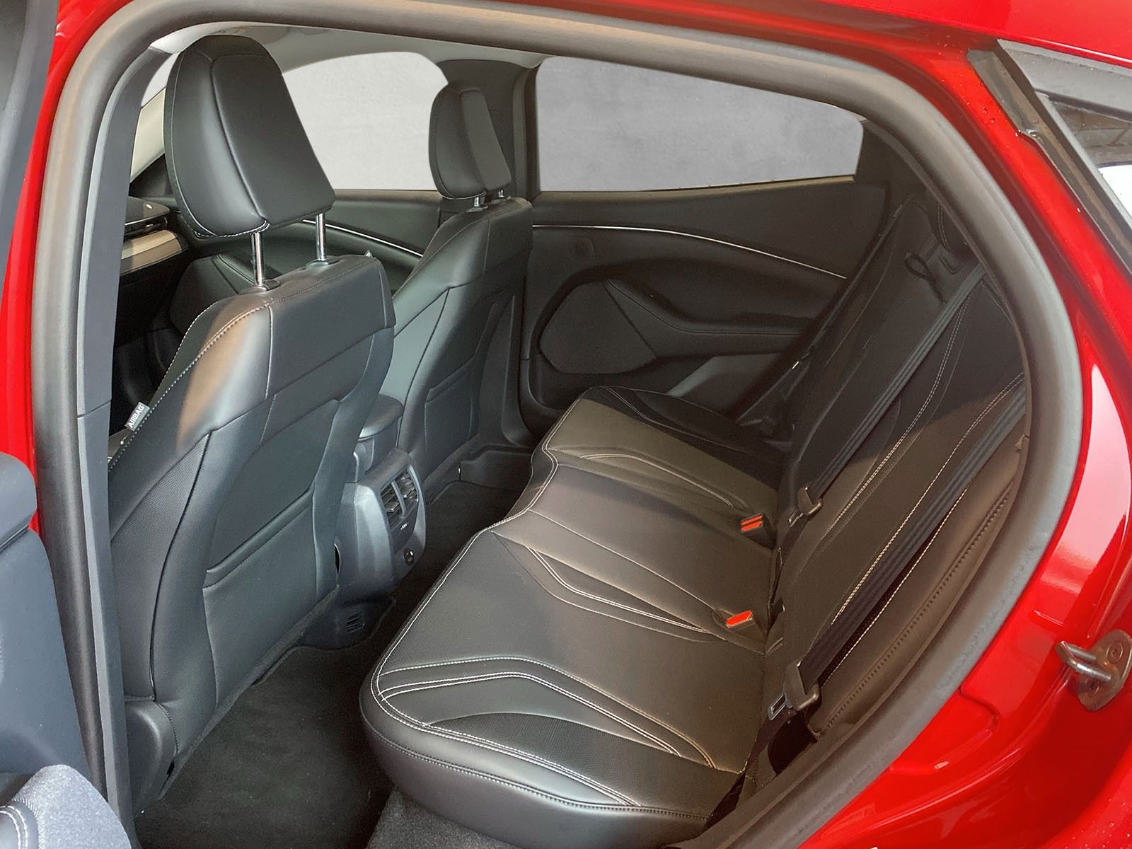 Fahrzeugabbildung Ford Mustang Mach-E Basis