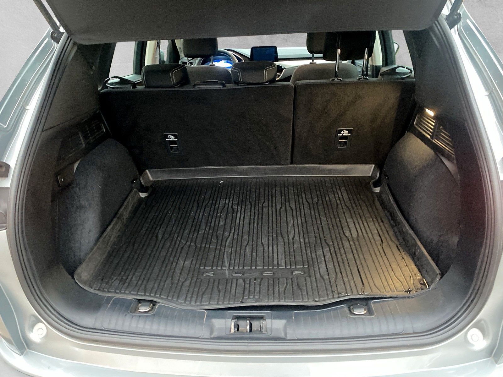 Fahrzeugabbildung Ford Kuga Titanium