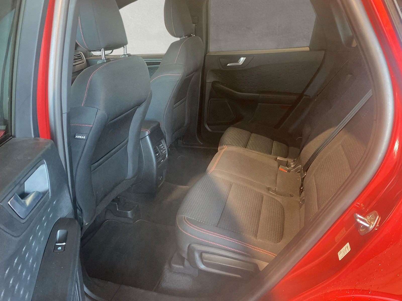 Fahrzeugabbildung Ford Kuga ST-Line 2x4